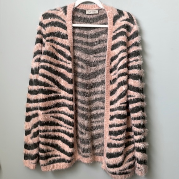 Fuzzy sweater by Charlie Paige - Picture 1 of 5